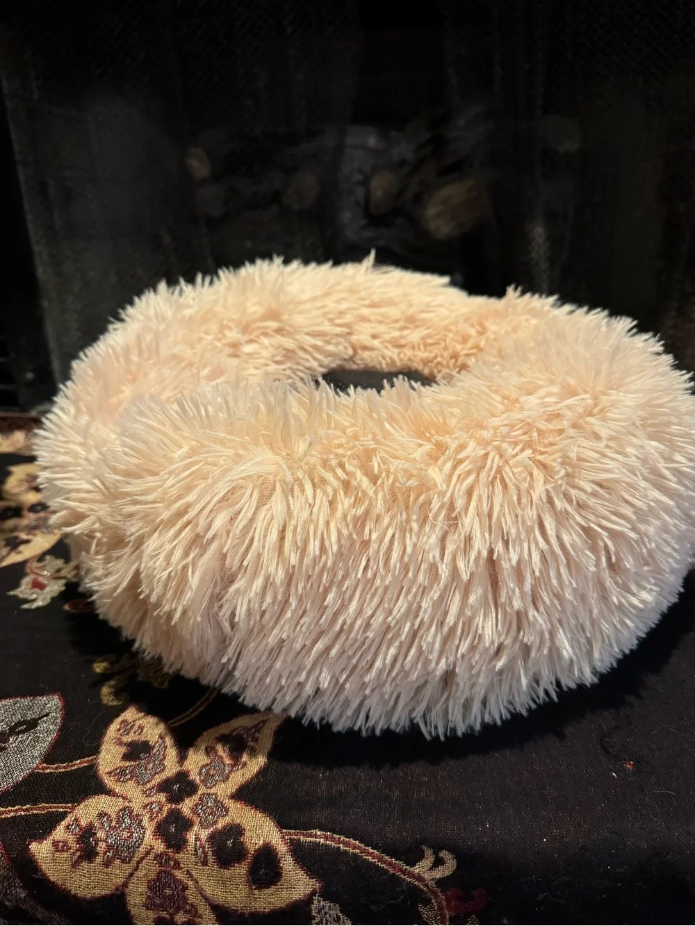 Round Plush Pet Bed for Dogs & Cats